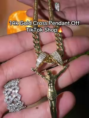 #14kgold #gold #crosspendant #goldjewelry #goldchain 