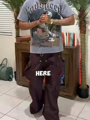 These ultra baggy cargoes are fire #tiktokshopsummersale #TikTokshopbacktoschool #oversized #baggy #cargos 