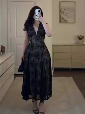 This dress is gorgeous 🖤✨ #popilush #popilushdress #shapewear #fashiontiktok #fashioninspo 
