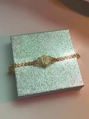 Pulsera de la Virgen de Guadalupe bañada en oro de 14 quilates ✨ elegante, delicada y perfecta para uso diario regalo❤️‍🔥 #AccesoriosElegantes #VirgenDeGuadalupe #RegaloEspecial #pulsera #gold14k