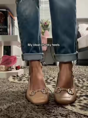 These chunky heels exceed all my expectations #sohochic #TikTokshopbacktoschool #chunkyheels #maryjaneshoes #heels 