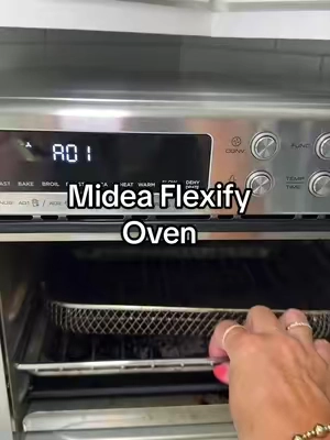 You will rarely use your big oven once you get this. @Midea-US #midea #airfryer #toasteoven 