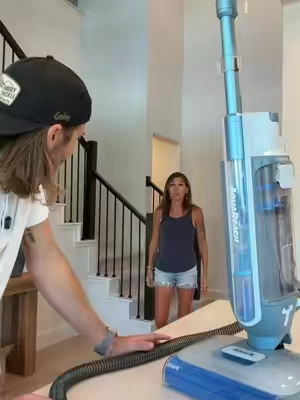 Shark AquaReach Vacuum and Mop #vacmop #mopping #vacuum #sharkaquareach #tiktokshopcreatorpicks 