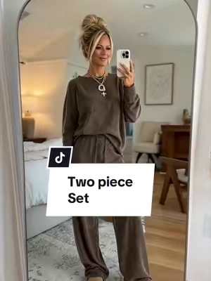 @Yimoon I’m loving this set. #twopieceset #ladiesfashion #falloutfits 