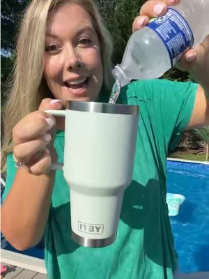 Leakproof new yeti rambler! These keep my drinks so cold and come in the cutest colors @YETI #yetirambler #leakprooftumbler 