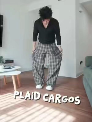 great statement pant fr 😮‍💨🤞🏻 #aelfricedenfamily #pants #mensfashion #cargos 