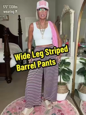 Wide Leg Striped Barrel Pants #widelegpants #barrelpants #comfypants #cottonpants #womensfashion 