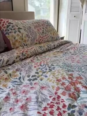 The prettiest floral bed in a bag 🌸 #bedding #floralbedding #beddingset #bedinabag 