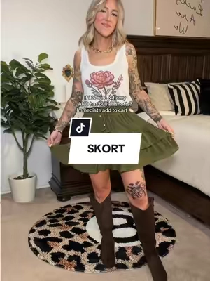 I’m 5’3” 135lbs wearing a small! Has great length! #skort #skortoutfit #flowyskirt #ruffleskirt 