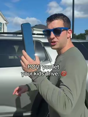 This is exactly what everyone needs in their car and right now they’re so cheap! #dashcam #dashcamera #mirrordashcam 