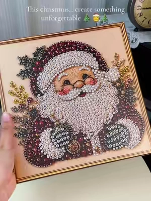 🎄🎅 Turn tiny pearls into, Christmas magic. A relaxing DIY kit you'll love displaying all season. #DiamondPainting#christmascrafts #tiktokmademebuyit #christmas2026 #LaPuraCrema