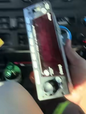 Old vehicle. Modern radio. That’s one heck of an upgrade. 🔥 #SingleDinRadio #CarStereo #AppleCarPlay #AndroidAuto #CarAudio@Junsun Online Store 