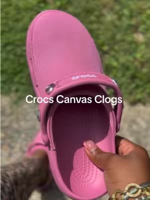 I’m obsessed 😍😍 #crocs #TikTokshopbacktoschool #crocsclogs #crocsclassicclog #crocscraftedclogs @Crocs 