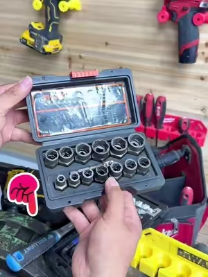 ¡La solución definitiva para tornillos dañados! #strippedscrewremover #nutremovaltool #DIY #TikTokHolidayHaul #tiktokshop 