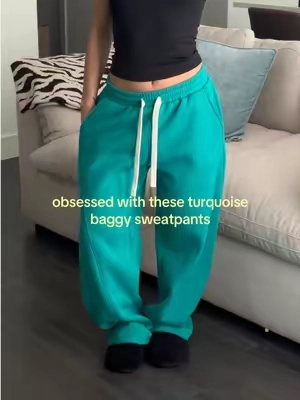 loveee the color & perfect fit of these baggy sweatpants!! wearing size M  #baggysweatpants #sweatpants 