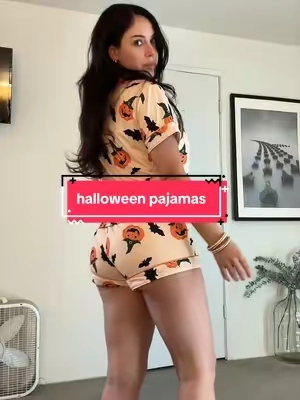 festive halloween pjs 🎃🍂 #halloweenpajamas #pajamaset #halloweenpjs #pajamas 