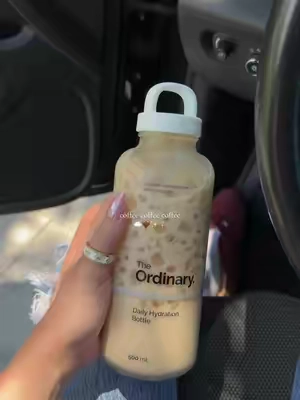 I love when my coffee is the perfect color 🤎✨🧋 #coffee #coffeetiktok #coffeetime #theordinary #glassbottle @The Ordinary 