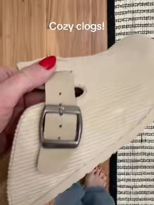 @Cushionaire #clogs #corduroyclogs #fallfashion 