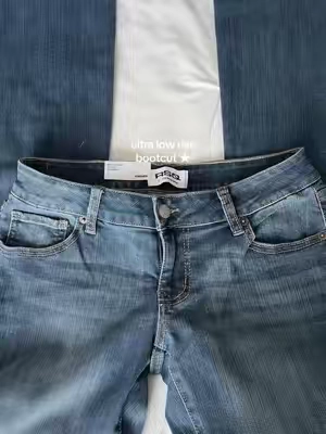 the perfect jeans ♡ #jeans #tillys #lowrisejeans #bootcutjeans #outfitinspo 