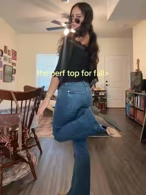 It’s so soft too #outfitinspo #falloutfits #fashiontiktok #goingouttop #offtheshoulder 