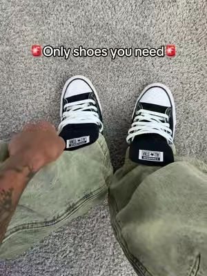 👆🏽Grab a pair before they sell out👆🏽 #recentpickups #musthaves #converse #trending #viraltiktok 