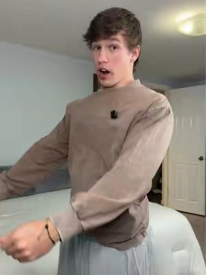 5’8 170lbs wearing Medium #longsleeve 