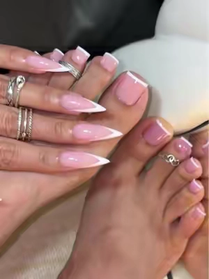 Pure beauty. No resistance.🥹🥰 HL#fyp #viral #nail #pressonnails #toenail
