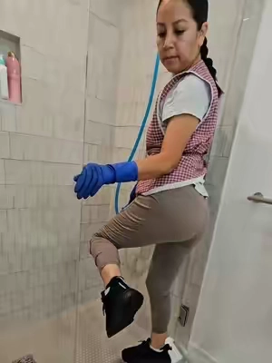 Respuesta a @lizzz.perez023Women's Athletic Non-Slip, Wat, utilizo para la LIMPIEZA  #shoes #Waterproof #zapato #antideslizantes #cleaninghacks 