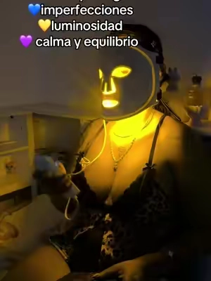 ✨ Dale amor a tu piel con esta máscara de luz LED 💡😍 Ideal para cuidar tu rostro, darle luminosidad y complementar tu rutina de skincare. ¡Un ratito para ti y tu piel! ✨#tiktokshop #tiktokshop 