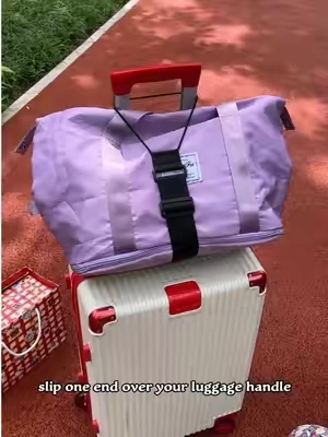 NoMorechaoticluggage!ThisstrapLetsYoucarryMultipleBagsLikeapro#summervibes#TikTokshopbacktoschool#sohochic#TravelHacks#LuggageEssentials