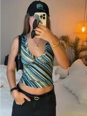 This top is so Y2k