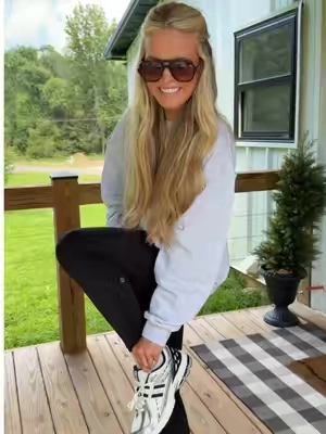 My new favorite sneaker for fall🍂🤎 These are the cutest tennis shoes for everyday! So comfortable and adorable! #tiktokshopcreatorpicks #TikTokshopbacktoschool #falloutfits #fallshoes #fallsneakers 
