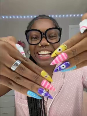 #pressonnails #vickeycathey #begginernailtech 