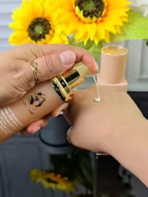 Biomimic Foundation Forever Bloom 4 in 1, Corrector, Base de Maquillaje, Hidratante, Protector Solar #biomimicfoundation #DealsForYouDays  #tiktokshopcreatorpicks  #sunscreen #TikTokshopbacktoschool 