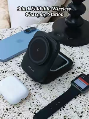 🔋 A cleaner way to charge all your Apple devices. This 3-in-1 foldable wireless charging station powers your iPhone, Apple Watch, and AirPods at the same time. With a compact foldable design, it’s perfect for your desk, office, or travel setup.
 #charger #applewatch #WirelessCharging #DeskSetup #TikTokshopbacktoschool