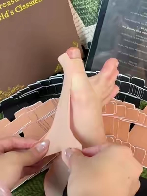 Mis pies necesitaban este pequeño apoyo #bunioncorrector#foottape#summerwins#dealsforyoudays #tiktokshopdealsforyoudays 