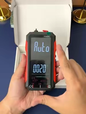 Este multímetro inteligente ofrece medición automática precisa de voltaje, corriente y resistencia con gran facilidad.#videowave #HomeElectricalTest #electricalwork #multimerica #smartmultimeter 
