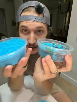 dipping fruit in this is incredible #candy #sourpowder #candeeze 