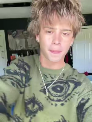Fye sweater #tiktokshop #fashiontiktok #fashion #fit #sweater 