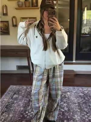 @AELFRIC EDEN has the CUTEST fall streetwear right now 🍂  #casual#fall#OOTD 