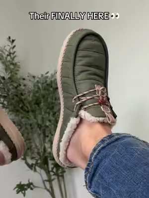 #heydudeslippers #slippers #wendywallyslipper #HEYDUDE #tiktokshopcreatorpicks  