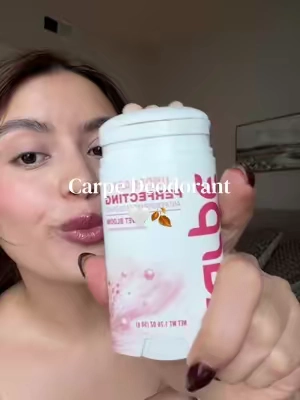 No es una base pero tiene un blurring efect ese color se adaptará  a tu piel!  #carpedeoderant #darkunderarms #axilasmanchadas #axilasblanqueadasyhermosas #deodorant @Carpe 