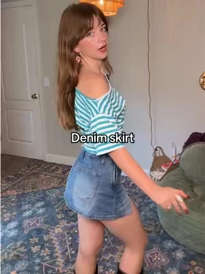 The comfiest denim mini skirt 🙂‍↕️ #denimskirt #skirt #miniskirt #skirtoutfits #falloutfits 