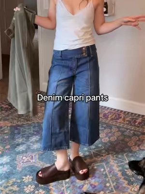 Some statement denim capris to spice up your fall outfits 🍂🍁 #capripants #pants #jeans #falloutfits #capris 
