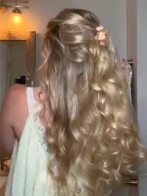 Replying to @serenesiren86 no they’re the bestttt for side sleeping #heatlesshairstyles #heatlessblowout #heatlesscurlsovernight 