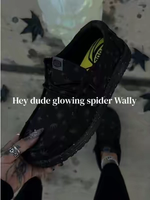 OBSESSED 🕷️🖤 (men’s sizing!) go down TWO sizes to find your size in women’s. So I ordered the men’s 7 because I’m typically a women’s 9 in hey dudes. They fit great and have a little extra width as a men’s shoe so if you have wide feet this is def a bonus 🥰 @HeyDude #heydudeshoes #heydudes #altoutfits #TikTokshopbacktoschool #halloweenoutfit 