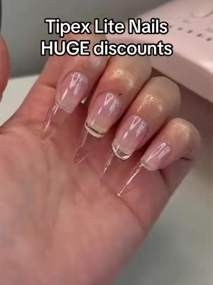 These Tips are so natural looking and they are on a HUGE sale right now✨😳 get them while you can @BeetlesGelPolish #diynails #nailtips #tipex #nailtutorial #nailtipsforbeginners 