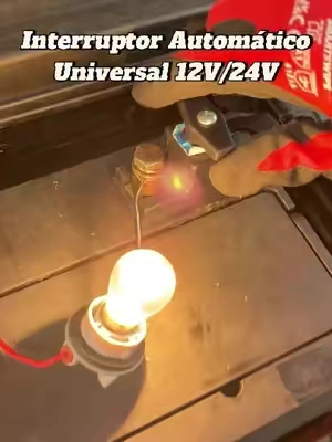 ¿Necesitas cortar la corriente de tu sistema de 12V/24V? 🔋⚡ Este interruptor universal facilita el control de la batería, ideal para autos, camionetas, RV y proyectos DIY. 🚗🛠️ ¡Compra el tuyo en el carrito! 🛒 #CarTok #ReparacionAuto #DIY #AccesoriosParaAuto #tiktokmehizocomprarlo 