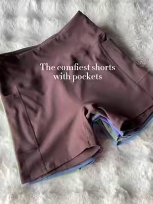 So comfy & soft! Now is free shipping & fast 3 days delivery! Rnnn🛒🫶🏻#gymwear #TikTokshopbacktoschool #gymshorts #pocket #GymTok 
