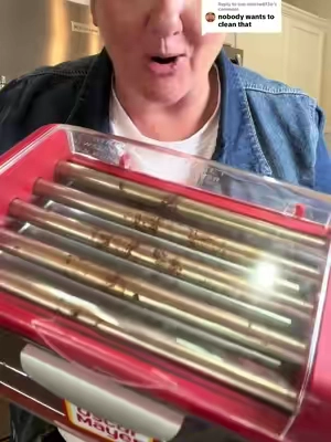 Replying to @tom mitchell136  Easy to clean and even easier to use! 🌭🔥 The Nostalgia Oscar Mayer Hot Dog Roller cooks your hot dogs while keeping the buns warm underneath—perfect for quick lunches, game days, parties, and family dinners! #HotDogRoller #KitchenGadgets #tiktokshopcreatorpicks  #TikTokshopbacktoschool  #christmasgift 